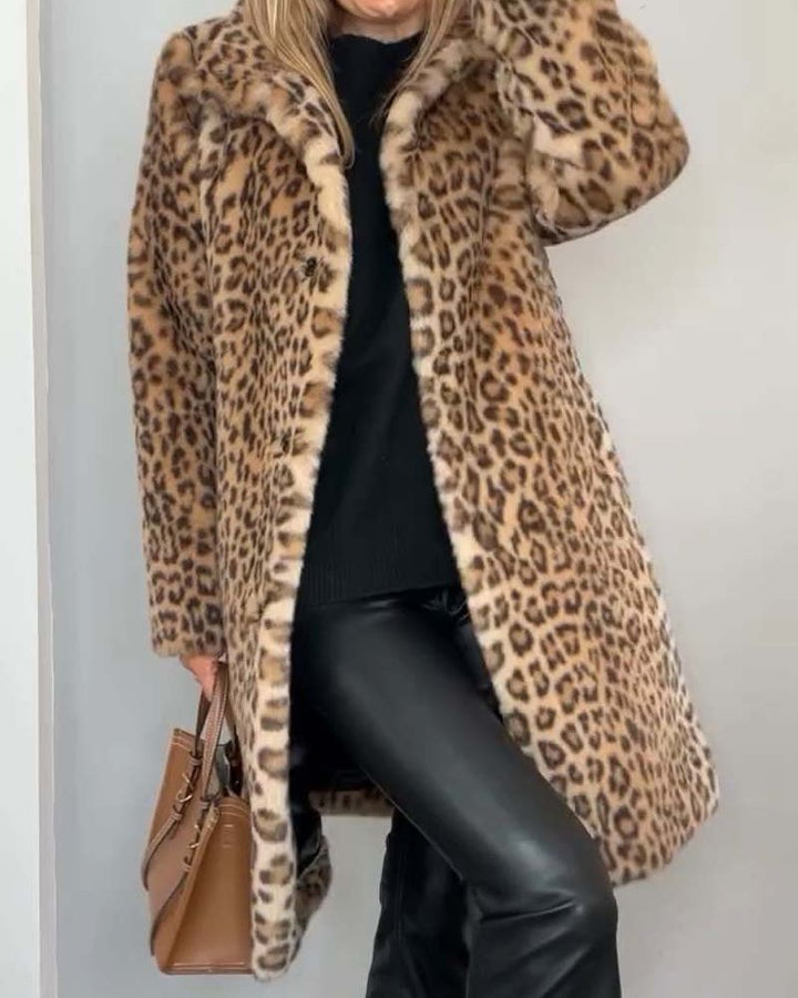 Lysandra | Elegant Leopard Coat
