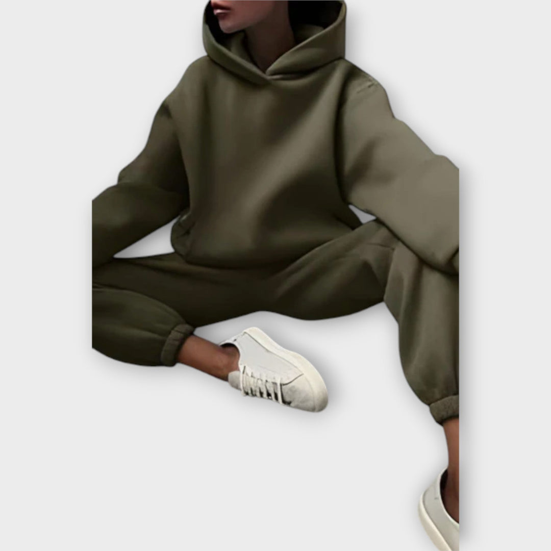 Kristine – Cosy Tracksuit