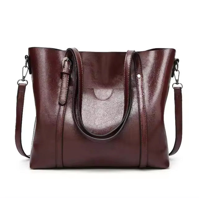 Daphira | Sleek Leather Shoulder Bag